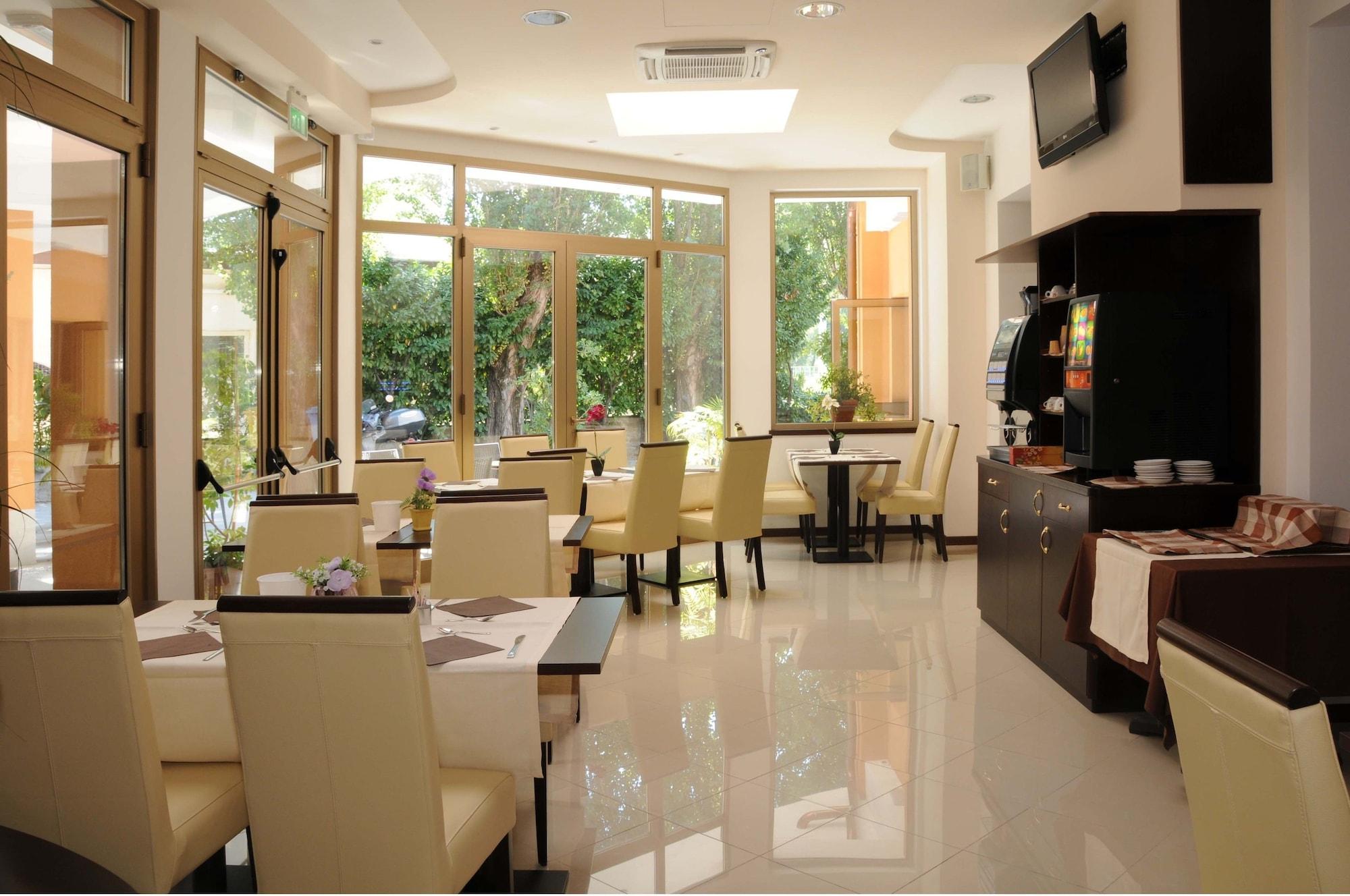 Hotel Sonia Trieste Exterior photo